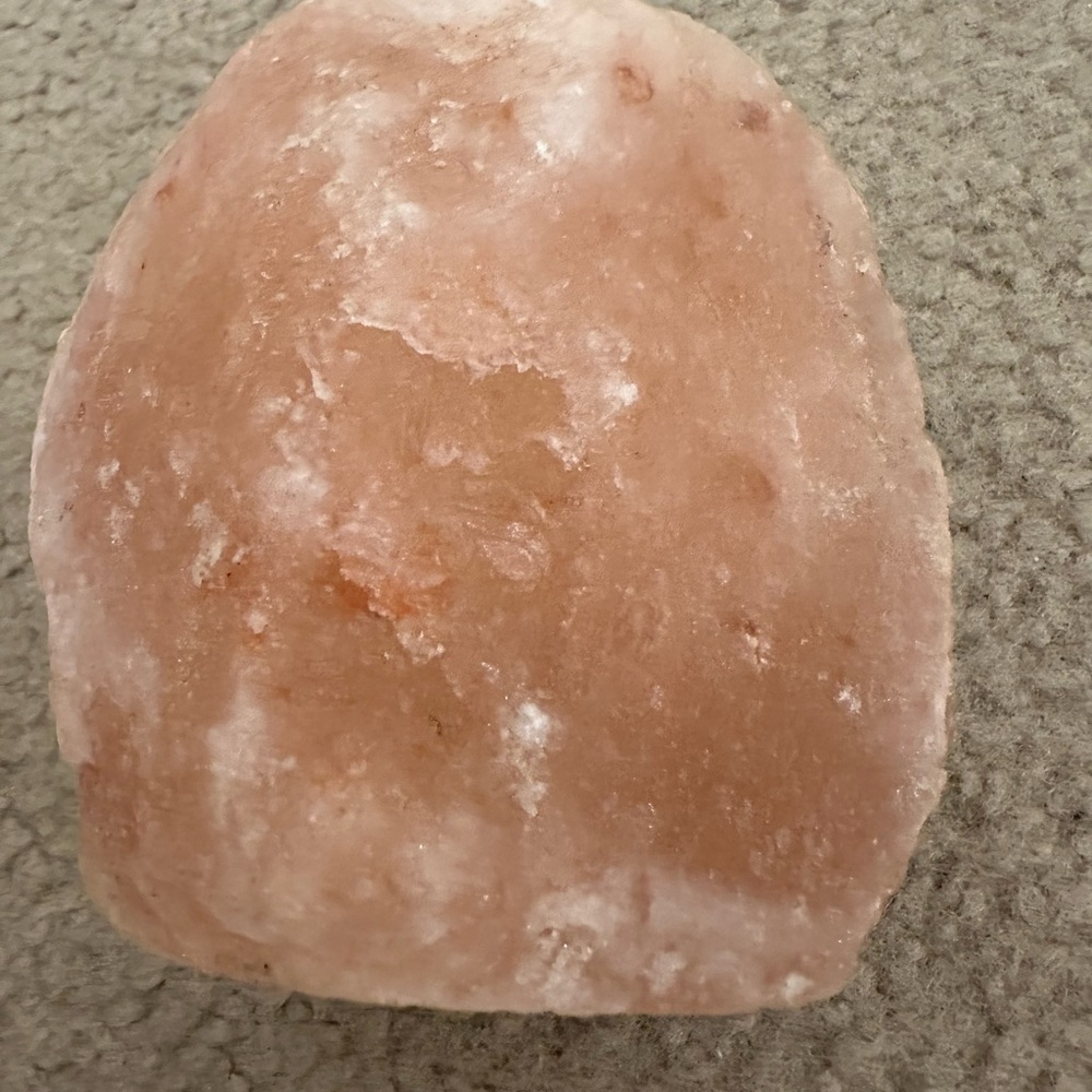 Himalayan Salt Candle Holder with 5 Tealight Candles Included - Picture 7 of 8